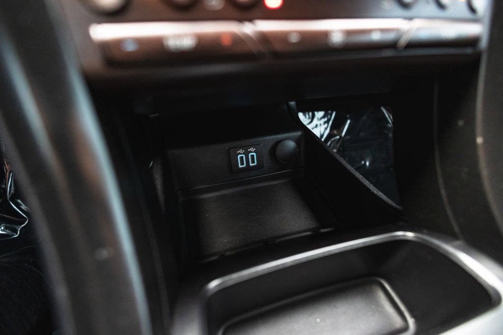 Used 2020 Ford Fusion Titanium image 9