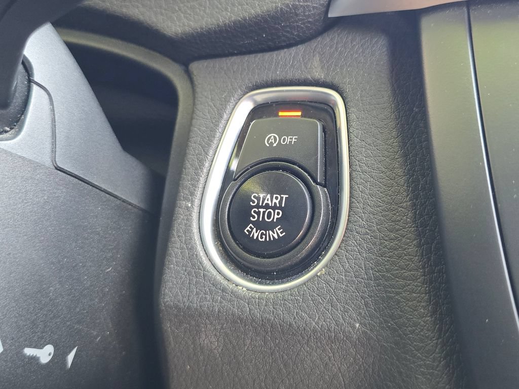 Used 2015 BMW 320i xDrive Sedan AWD/4WD image 21