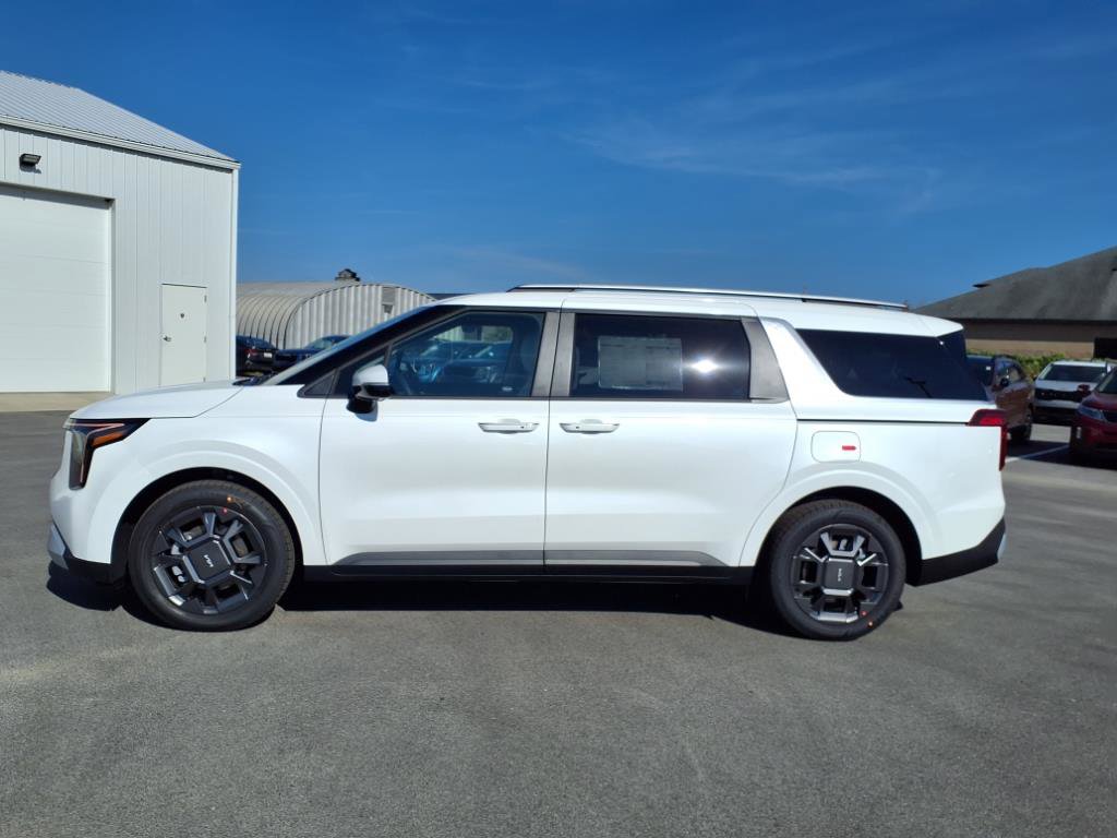 New 2026 Kia Carnival EX image 3