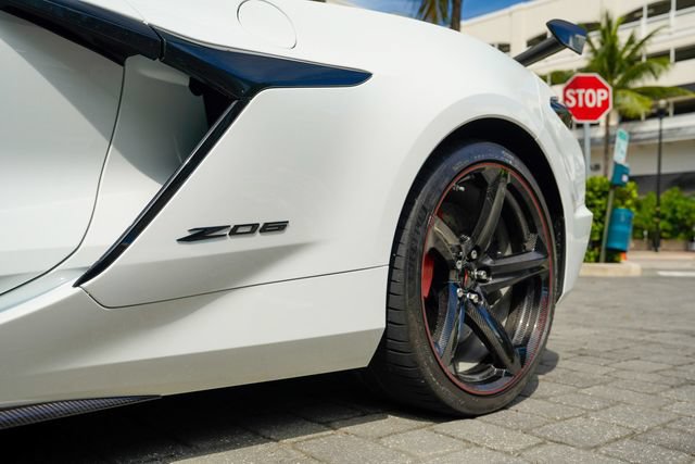 Used 2024 Chevrolet Corvette Z06 w/ Z07 Performance Package RWD image 48