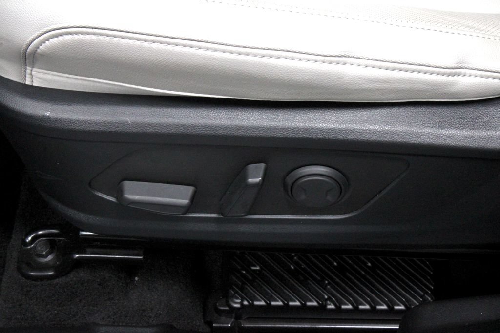 Used 2025 Hyundai Tucson Limited AWD/4WD image 23