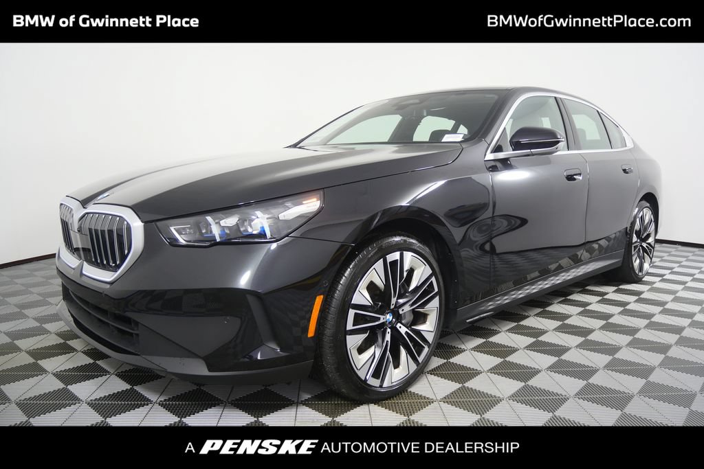 Certified 2026 BMW 540i xDrive AWD/4WD image 1
