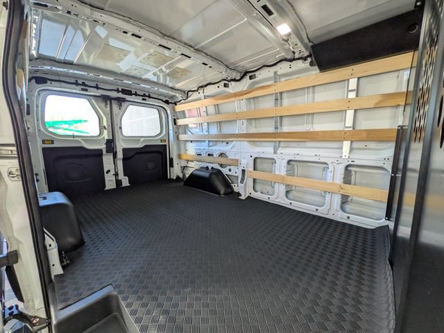 Used 2025 Ford Transit 250 Low Roof w/ Exterior Upgrade Package RWD image 24