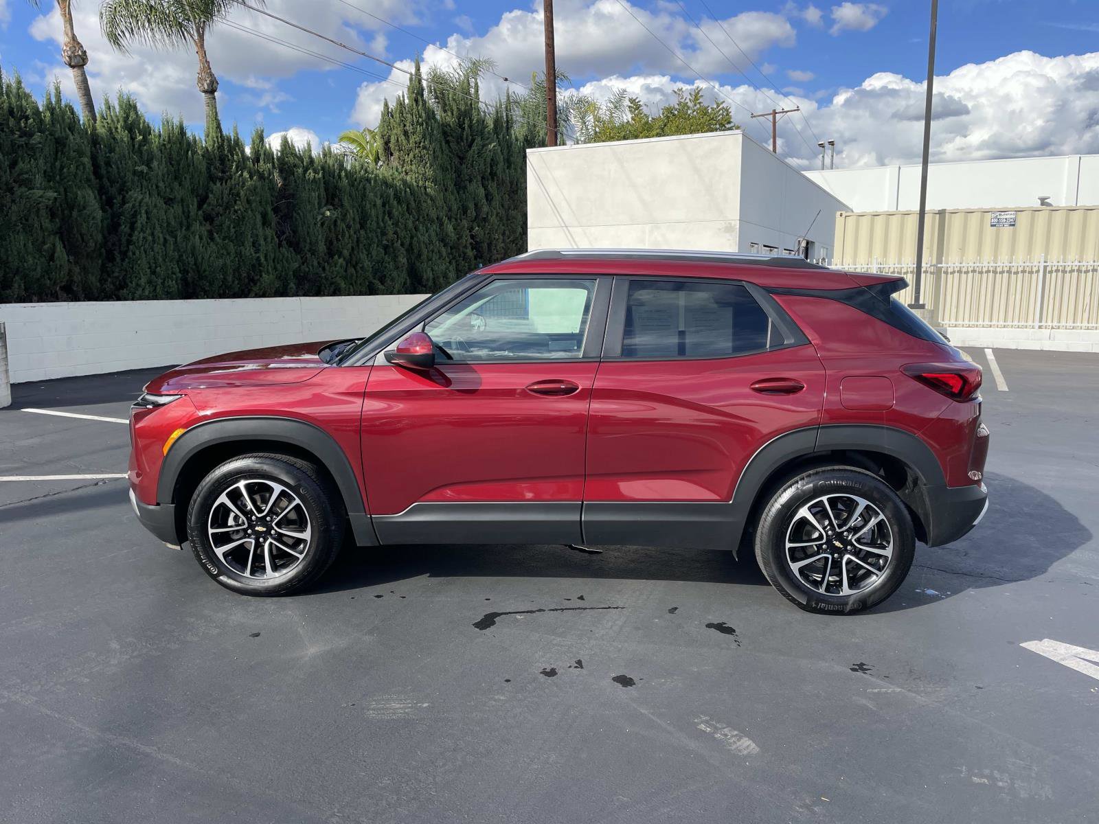 Used 2025 Chevrolet TrailBlazer LT image 8