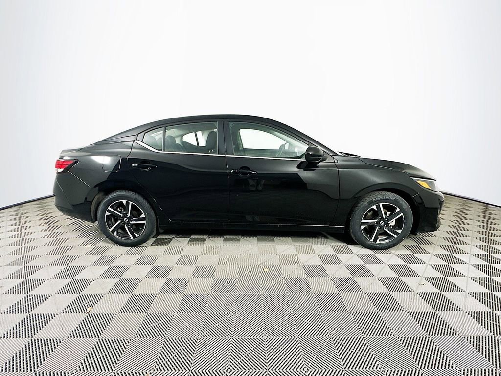 Used 2025 Nissan Sentra SV image 11