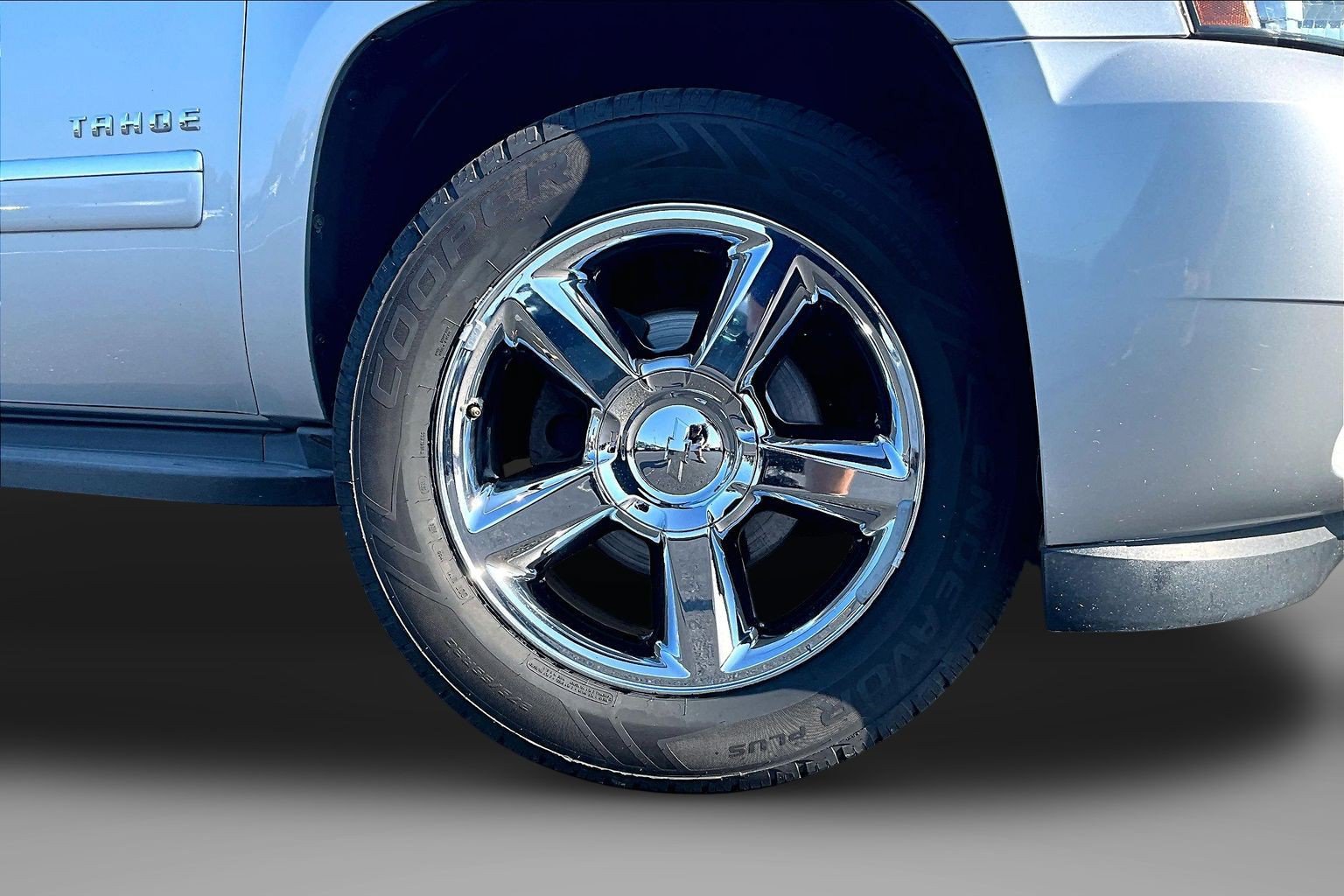 Used 2014 Chevrolet Tahoe LTZ AWD/4WD image 9