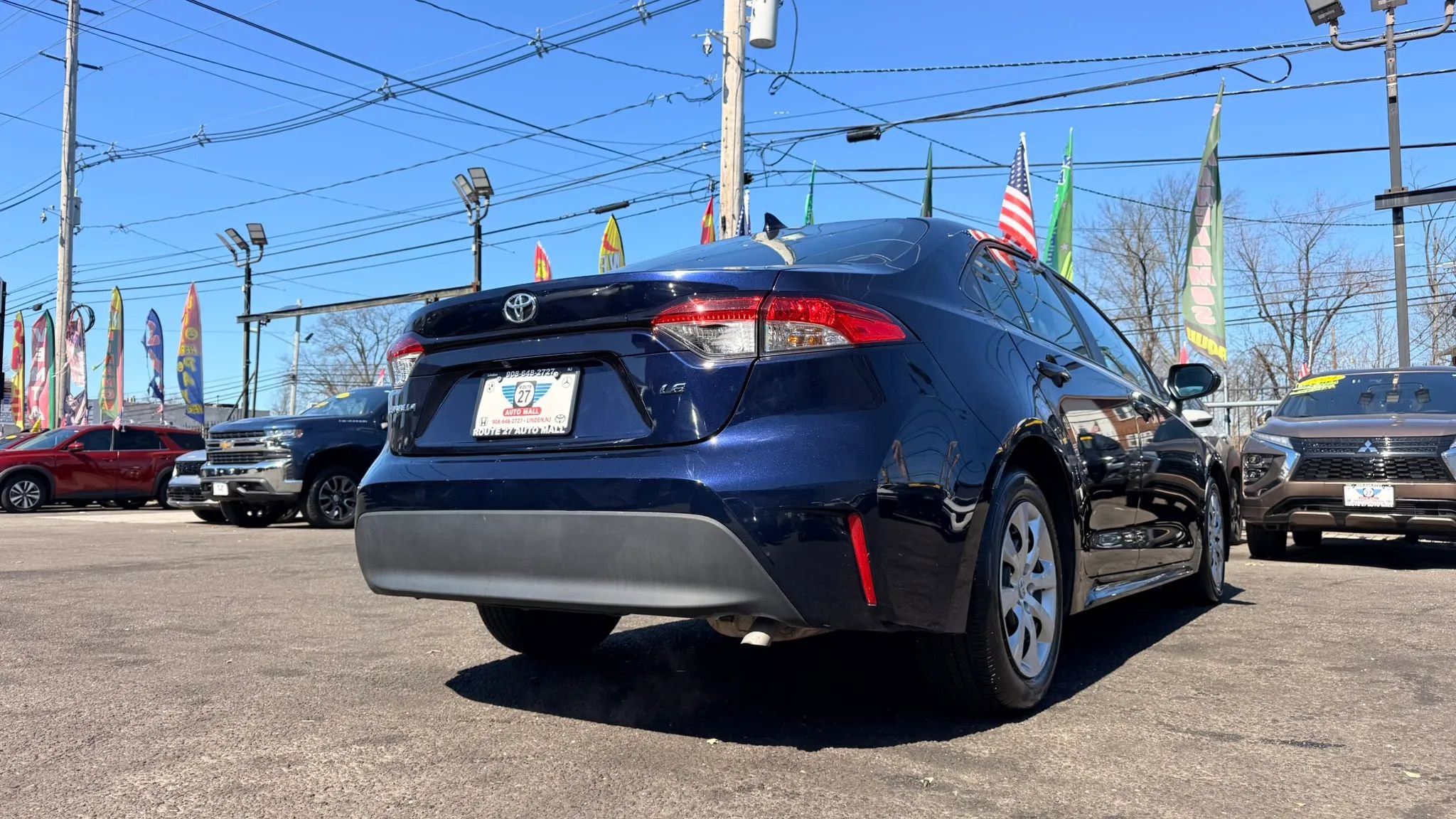 Used 2025 Toyota Corolla LE image 9