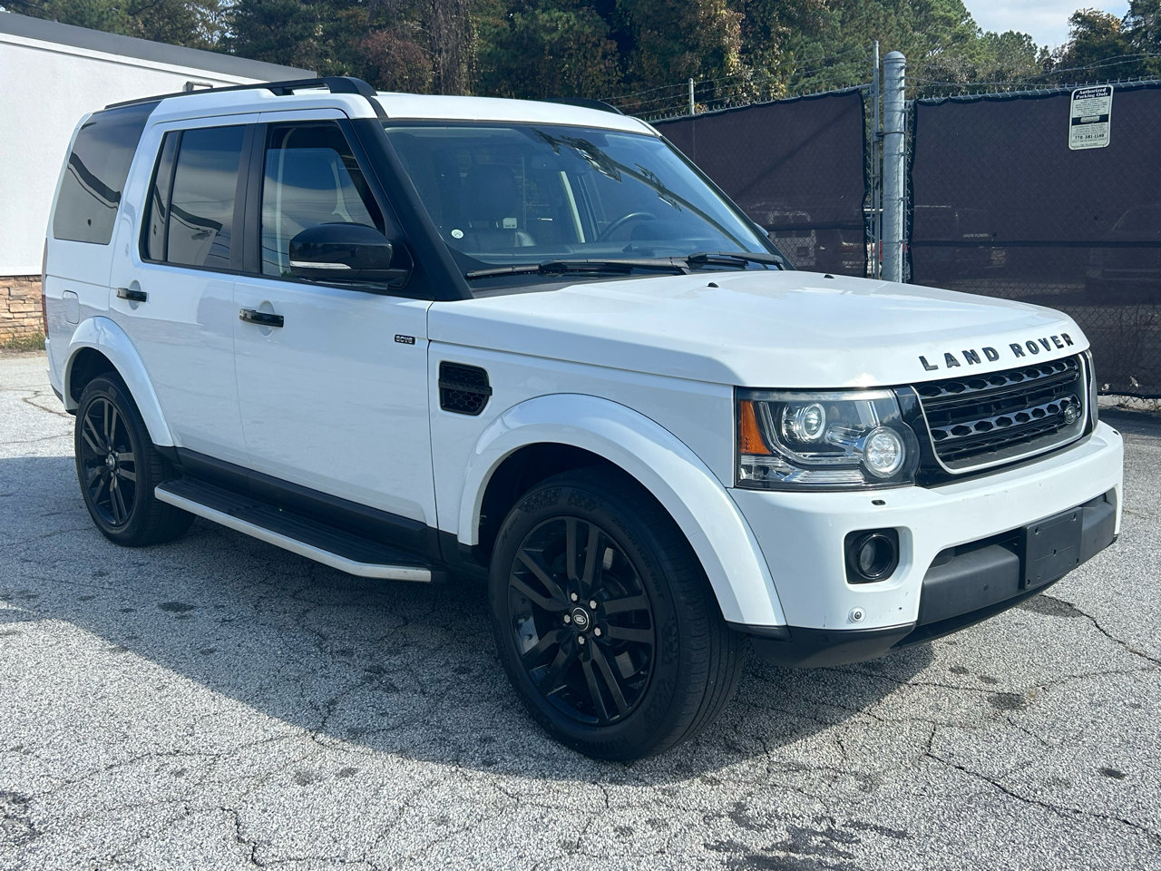 Used 2016 Land Rover LR4 HSE Silver Edition image 8