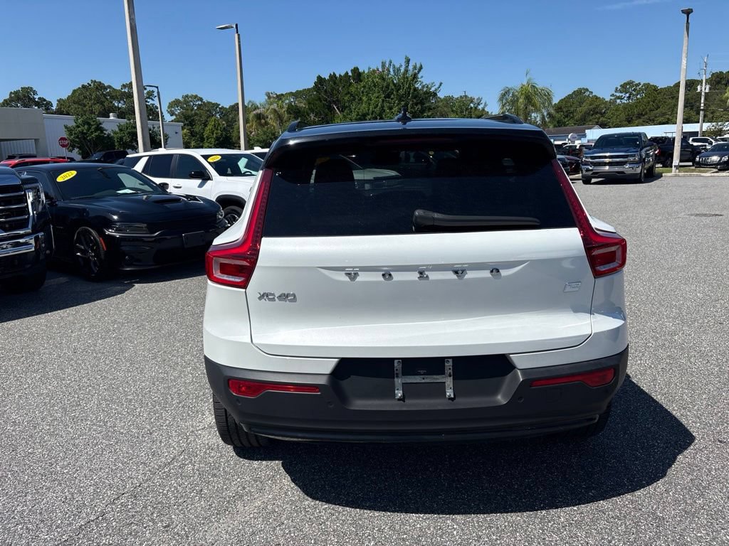 Used 2023 Volvo XC40 Recharge Ultimate AWD/4WD image 6