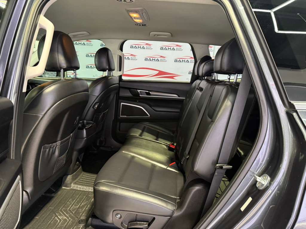 Used 2020 Kia Telluride LX AWD/4WD image 37