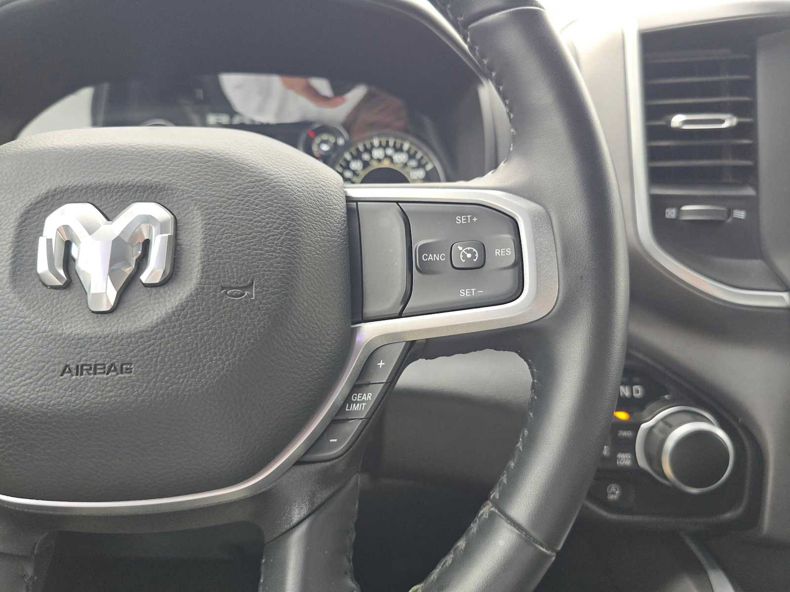 Used 2023 RAM 1500 Big Horn AWD/4WD image 30
