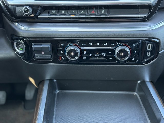 Used 2024 Chevrolet Silverado 3500 High Country image 27