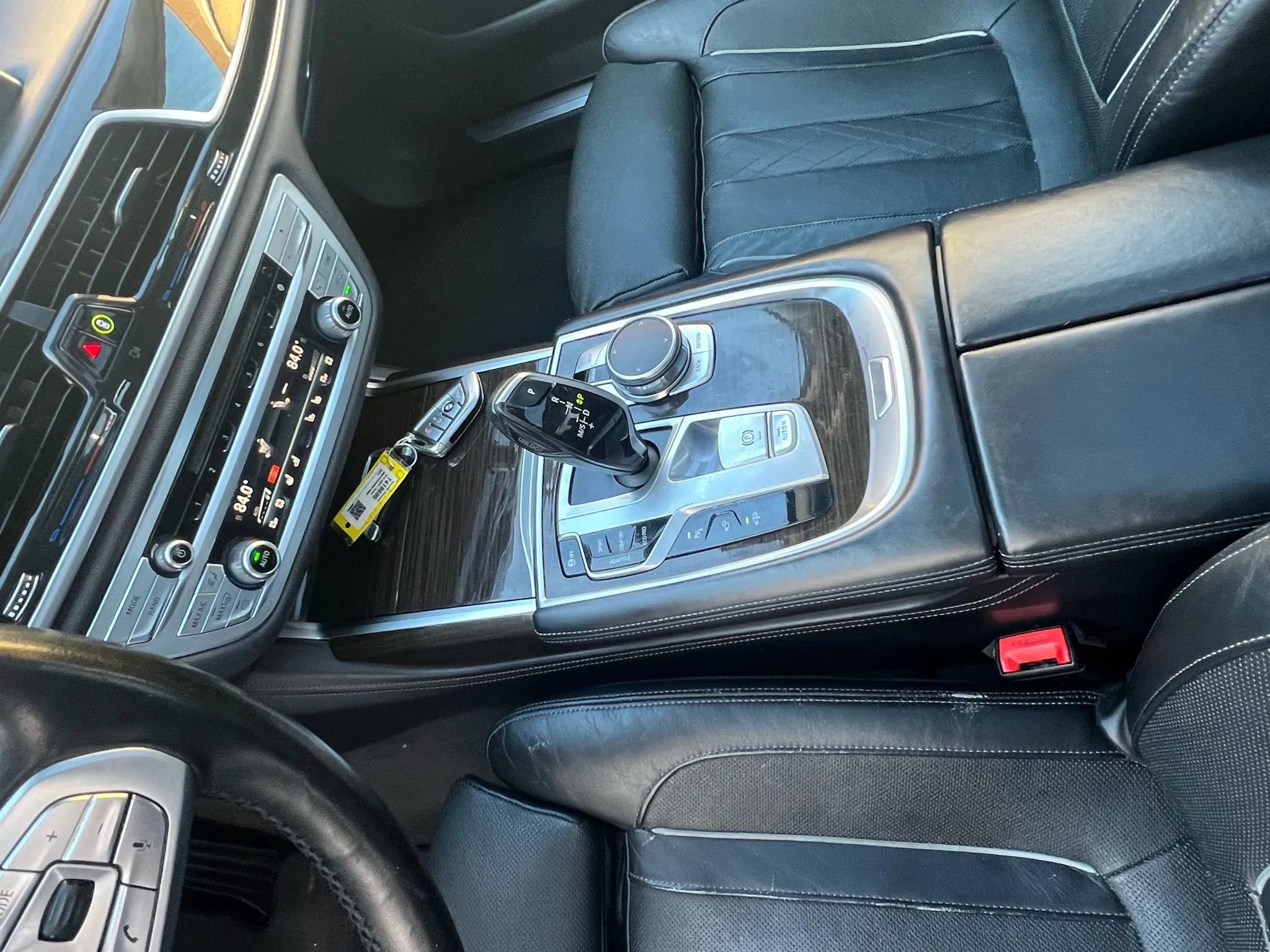 Used 2016 BMW 750i xDrive 750i xDrive Sedan 4D image 25
