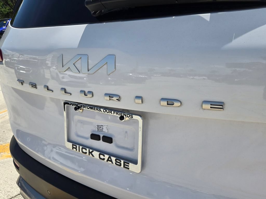 Used 2022 Kia Telluride S FWD image 15