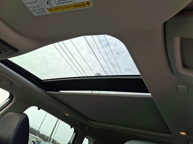 Used 2023 Nissan Rogue SL w/ SL Premium Package image 10