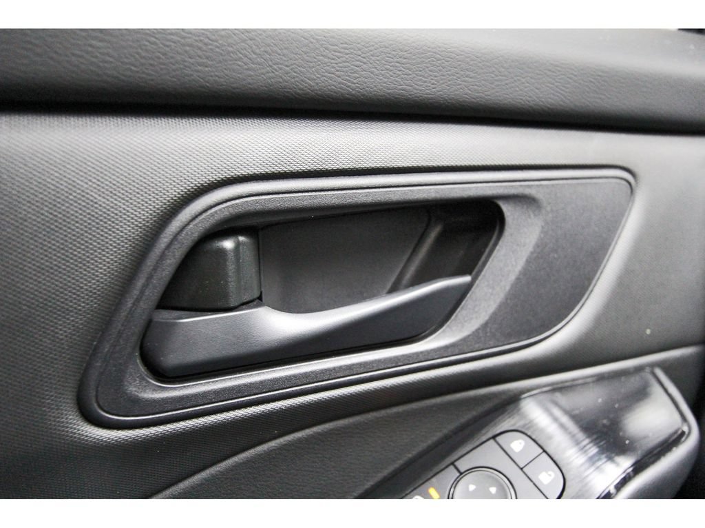 Used 2025 Nissan Rogue S FWD image 20