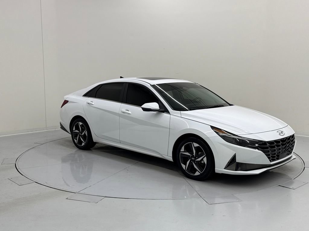 Used 2021 Hyundai Elantra Limited image 8