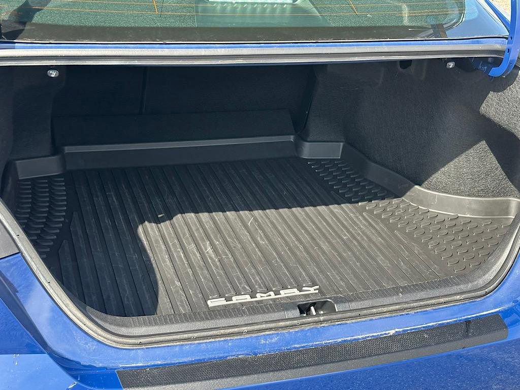 Certified 2025 Toyota Camry SE w/ Convenience Package image 9