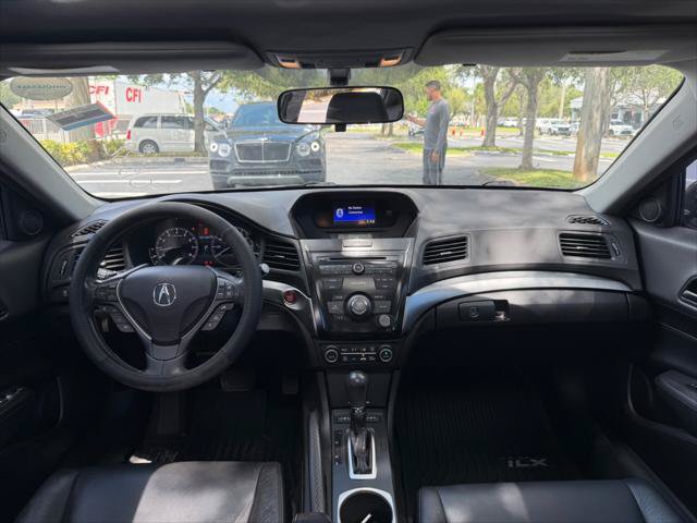 Used 2017 Acura ILX w/ AcuraWatch Plus Package FWD image 19