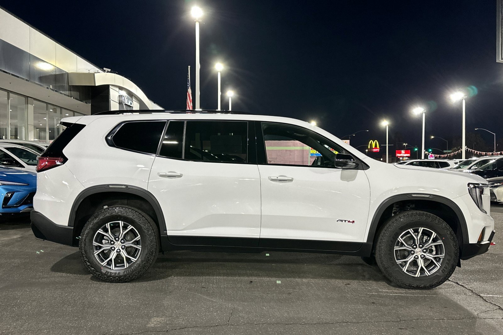 New 2026 GMC Acadia AT4 image 4