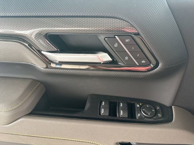 New 2026 Chevrolet Silverado 1500 ZR2 w/ LPO, Dark Essentials Package AWD/4WD image 23