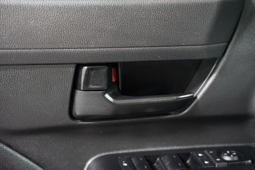 Certified 2025 Toyota Tacoma SR5 image 33