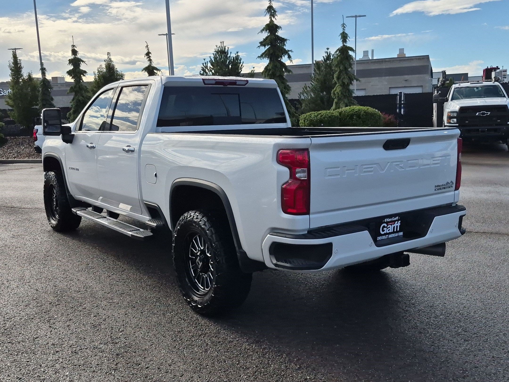 Used 2023 Chevrolet Silverado 3500 High Country w/ Safety Package II AWD/4WD image 5