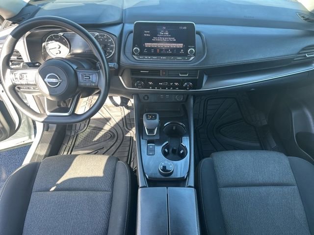 Used 2024 Nissan Rogue SV image 27