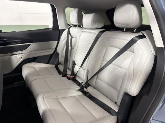 New 2026 Lincoln Nautilus Premier AWD/4WD image 13
