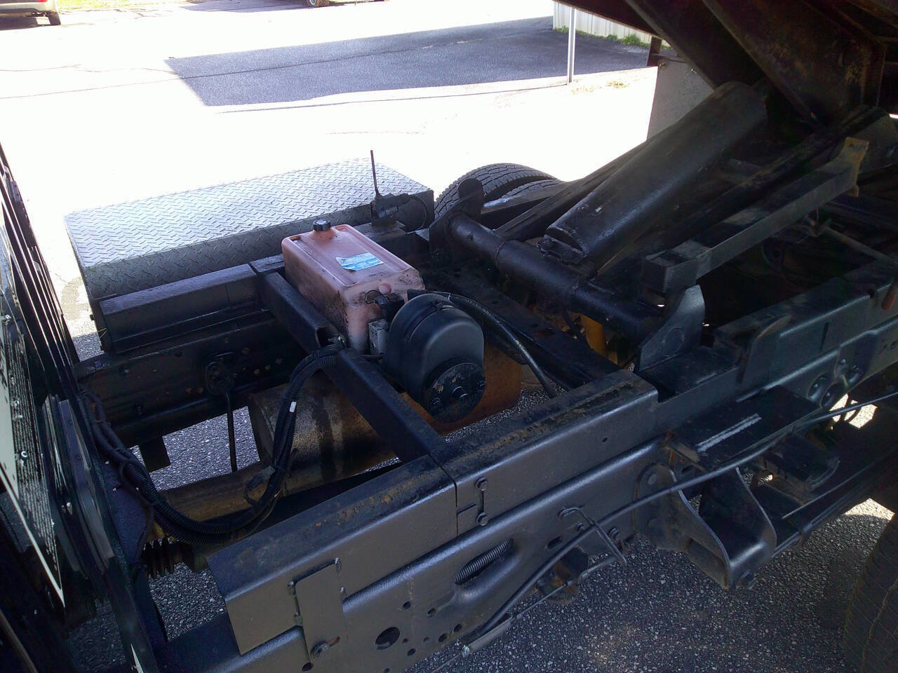 Used 2005 Ford F350 4x4 Regular Cab DRW Super Duty image 14