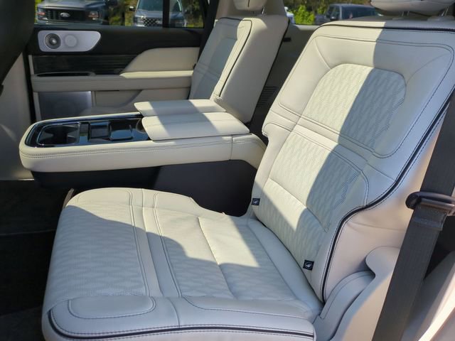 Used 2022 Lincoln Navigator Black Label image 31