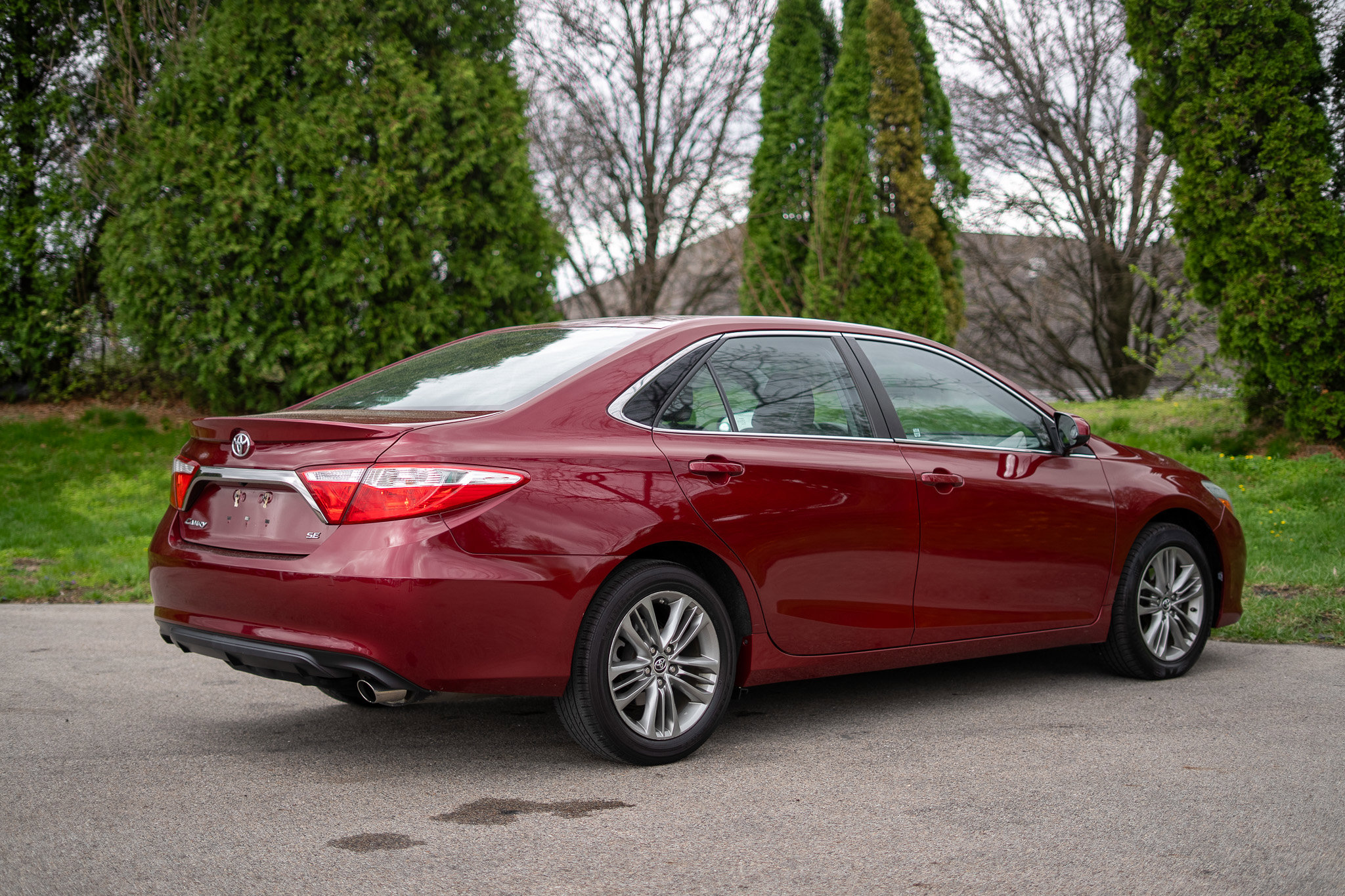 Used 2016 Toyota Camry SE FWD image 5