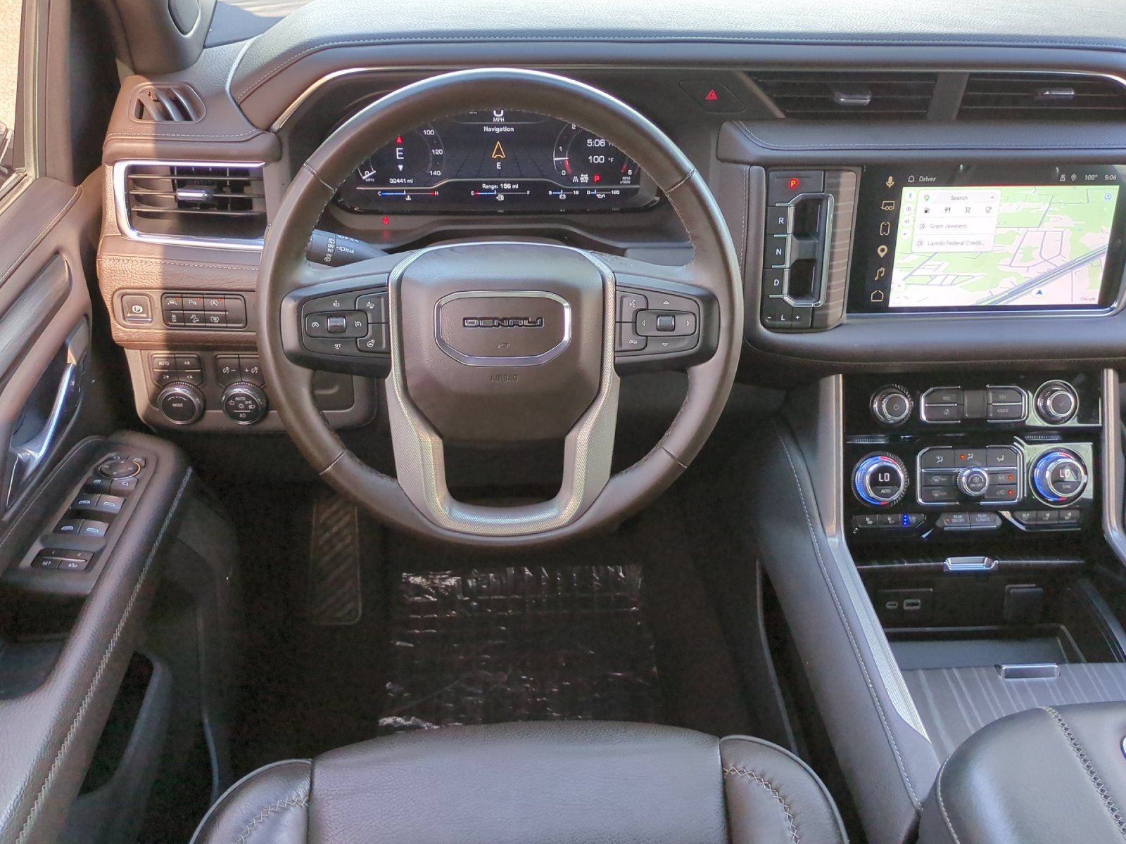 Used 2023 GMC Yukon Denali AWD/4WD image 15