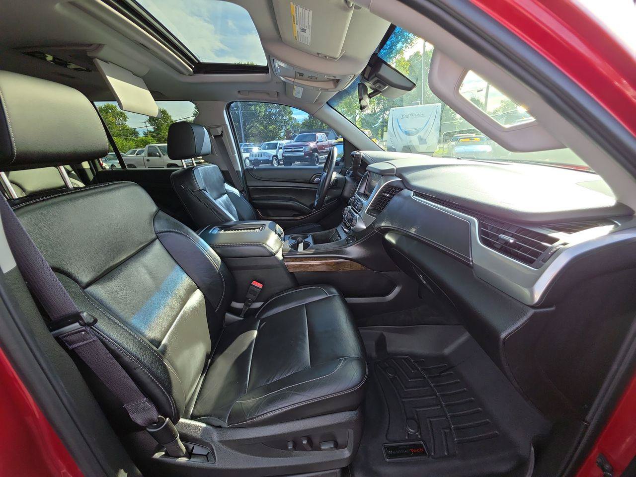 Used 2015 Chevrolet Suburban LT w/ Luxury Package AWD/4WD image 8