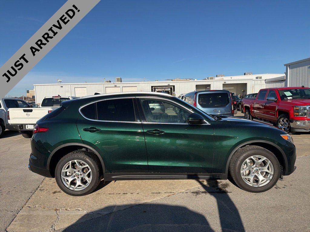 Used 2021 Alfa Romeo Stelvio Sprint w/ Sun & Sound Package image 4