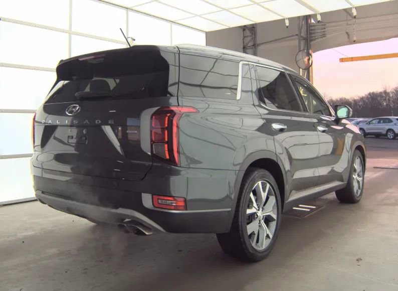 Used 2020 Hyundai Palisade SEL w/ Premium Package image 2