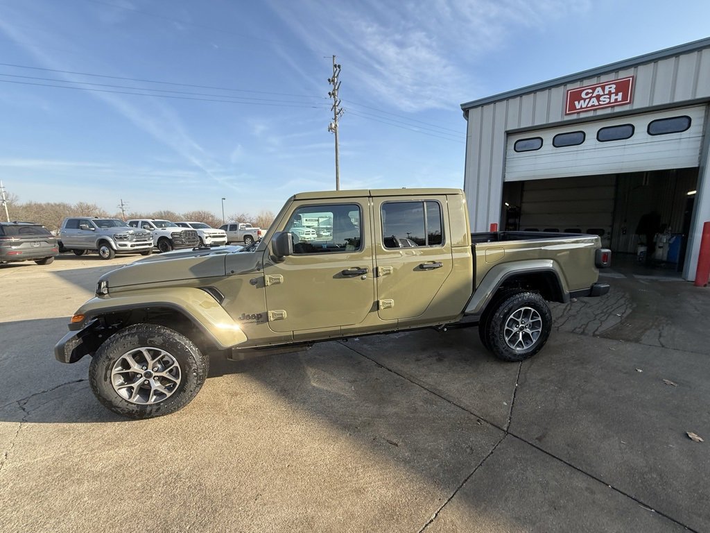 New 2026 Jeep Gladiator Sport image 4