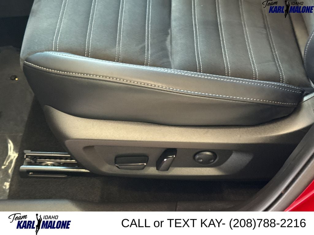 Used 2025 Mitsubishi Outlander SE AWD/4WD image 10