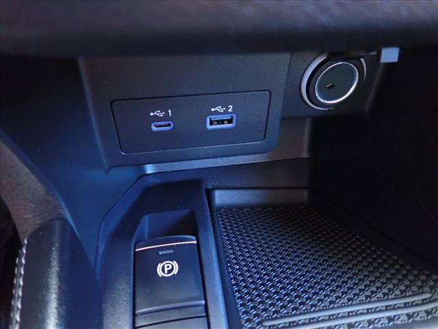 Used 2021 Nissan Kicks SR FWD image 16