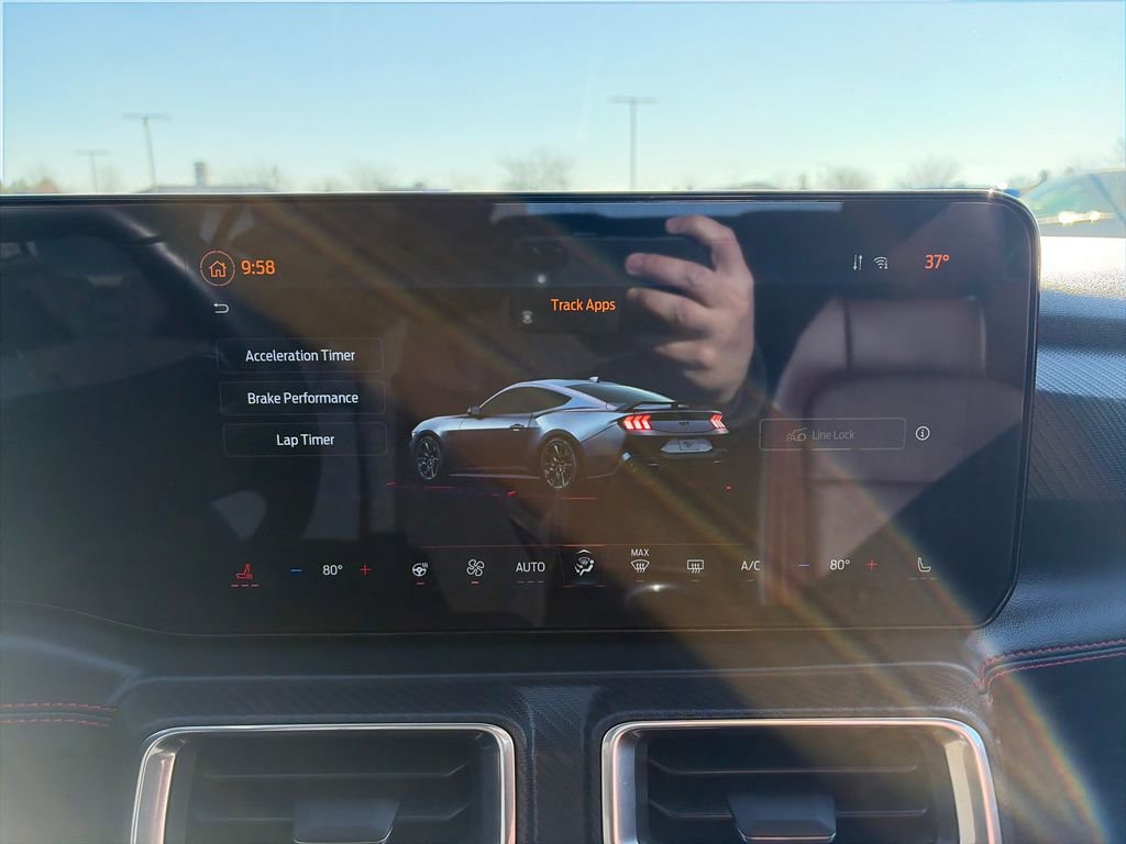 Used 2025 Ford Mustang Premium image 24