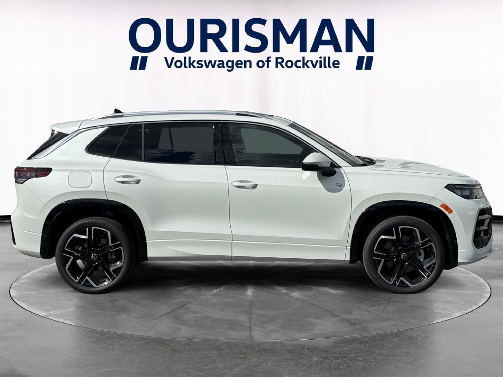 New 2026 Volkswagen Tiguan SEL R-Line AWD/4WD image 7