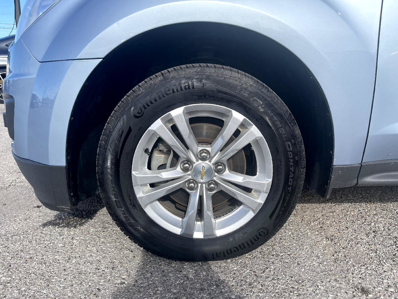 Used 2015 Chevrolet Equinox LS image 23