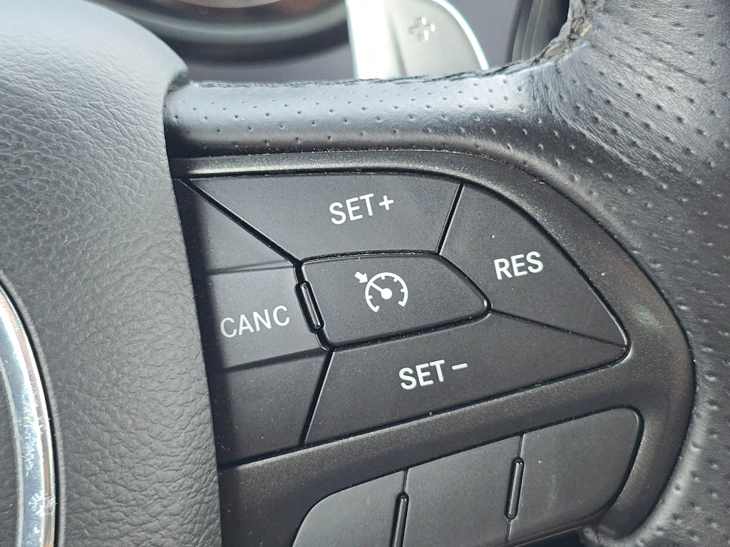 Used 2017 Dodge Challenger R/T Plus RWD image 19