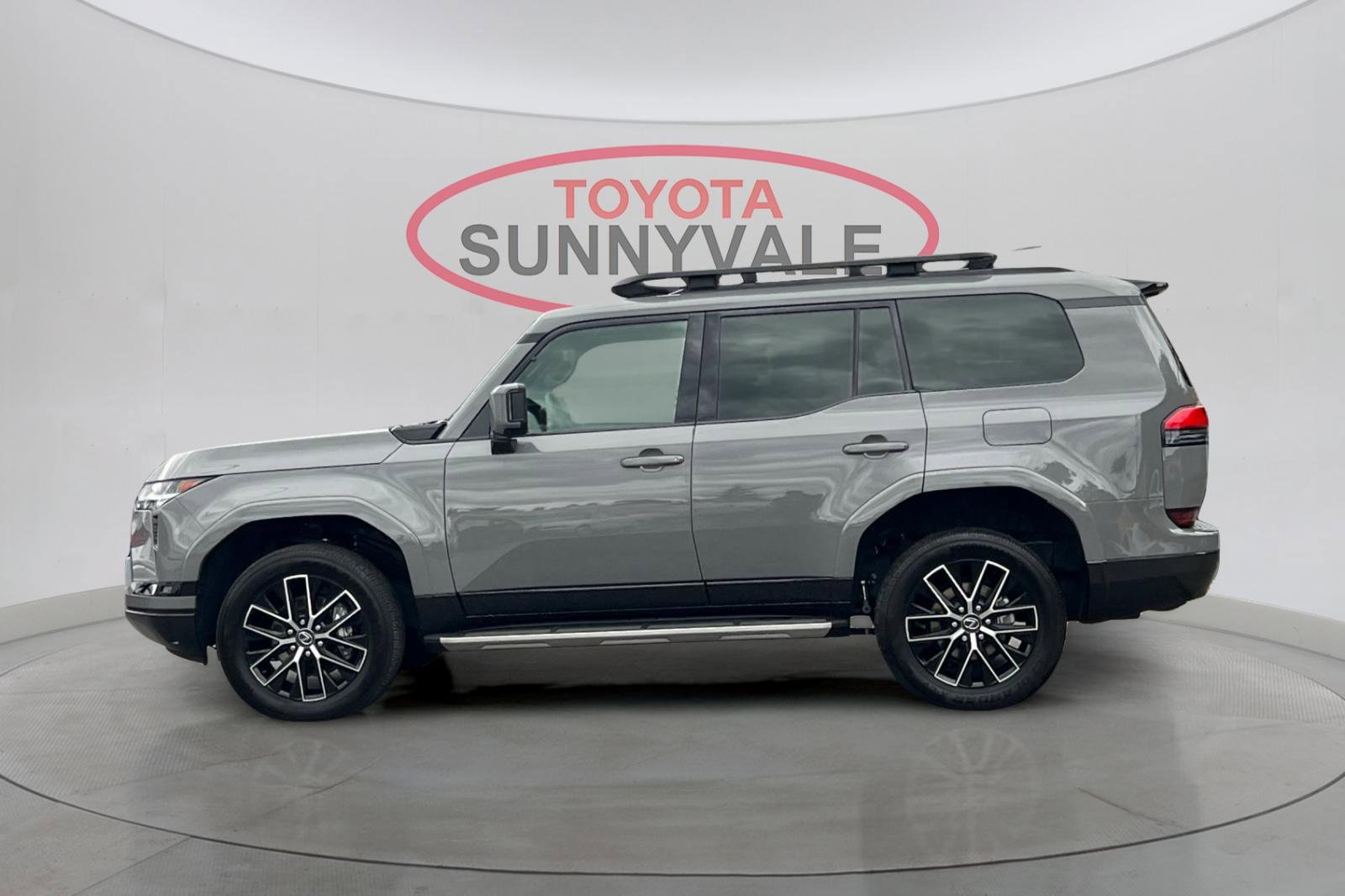 Used 2024 Lexus GX 550 image 6