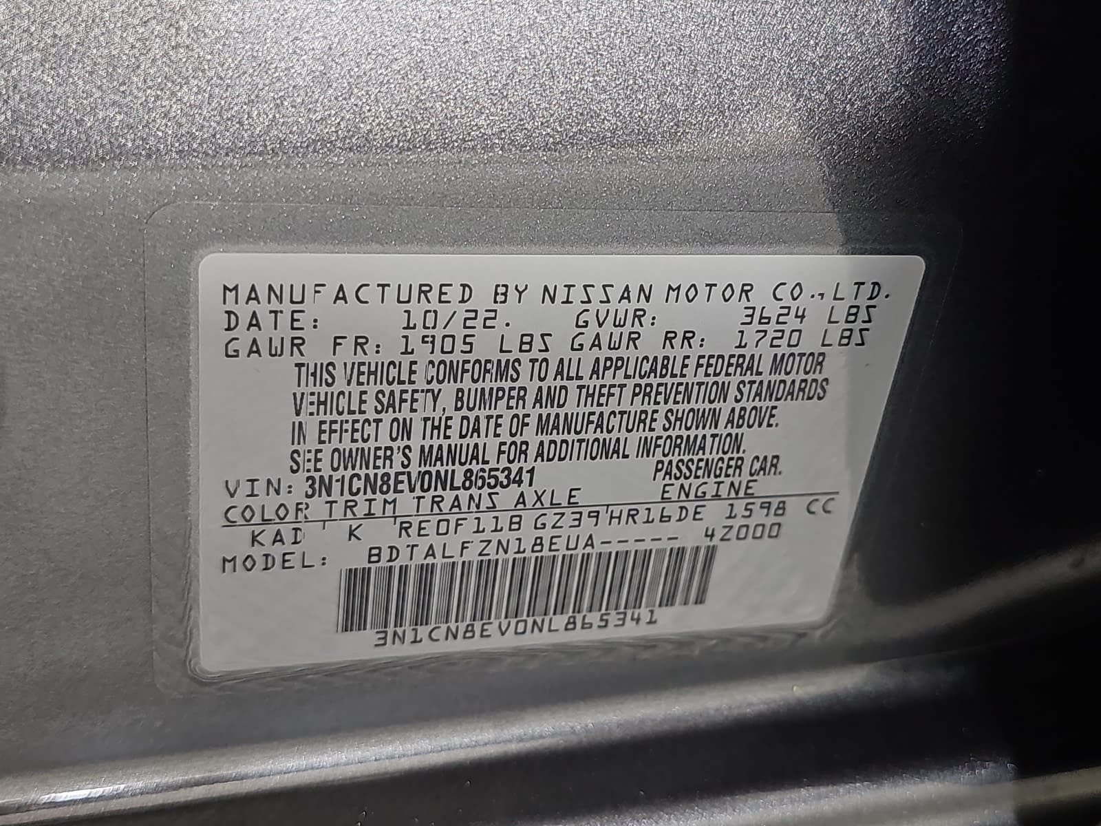 Used 2022 Nissan Versa SV w/ Trunk Package FWD image 30