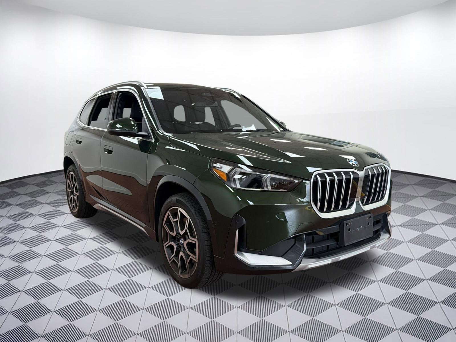 Used 2025 BMW X1 xDrive28i w/ Convenience Package image 7