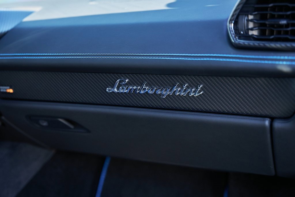 Used 2023 Lamborghini Huracan Tecnica image 35