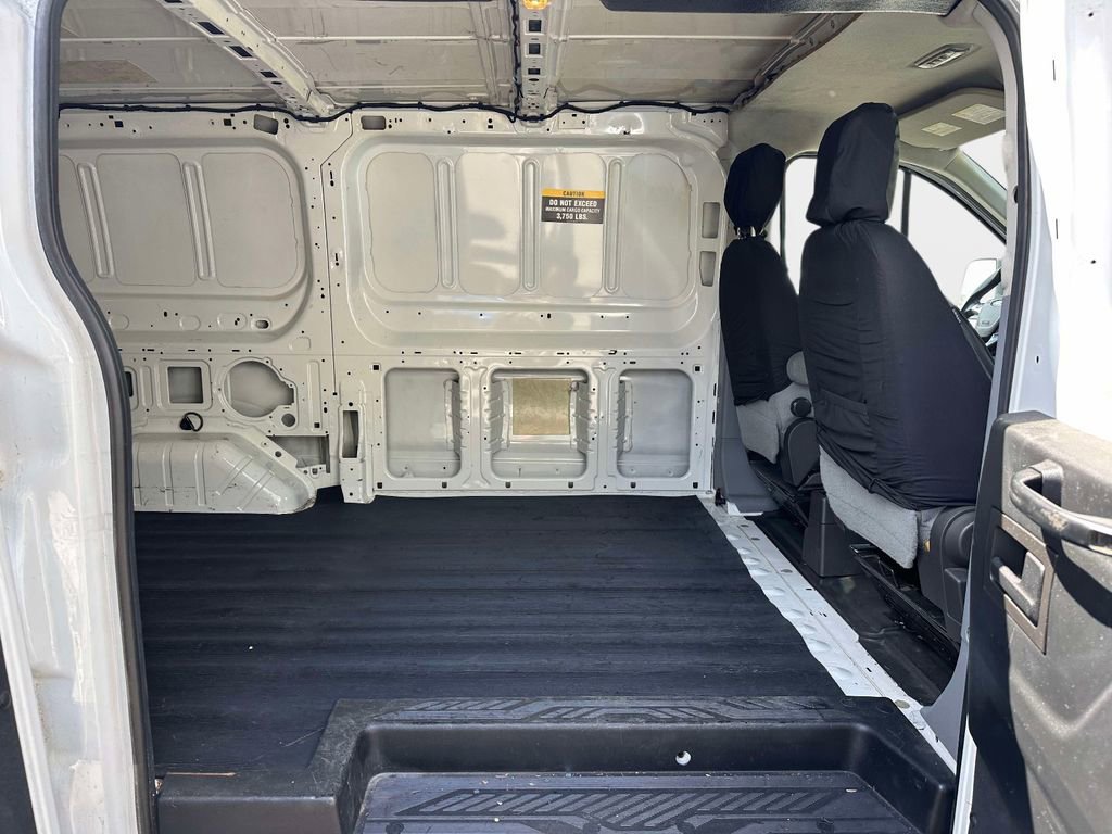 Used 2015 Ford Transit 250 130 Low Roof w/ Exterior Upgrade Package image 10