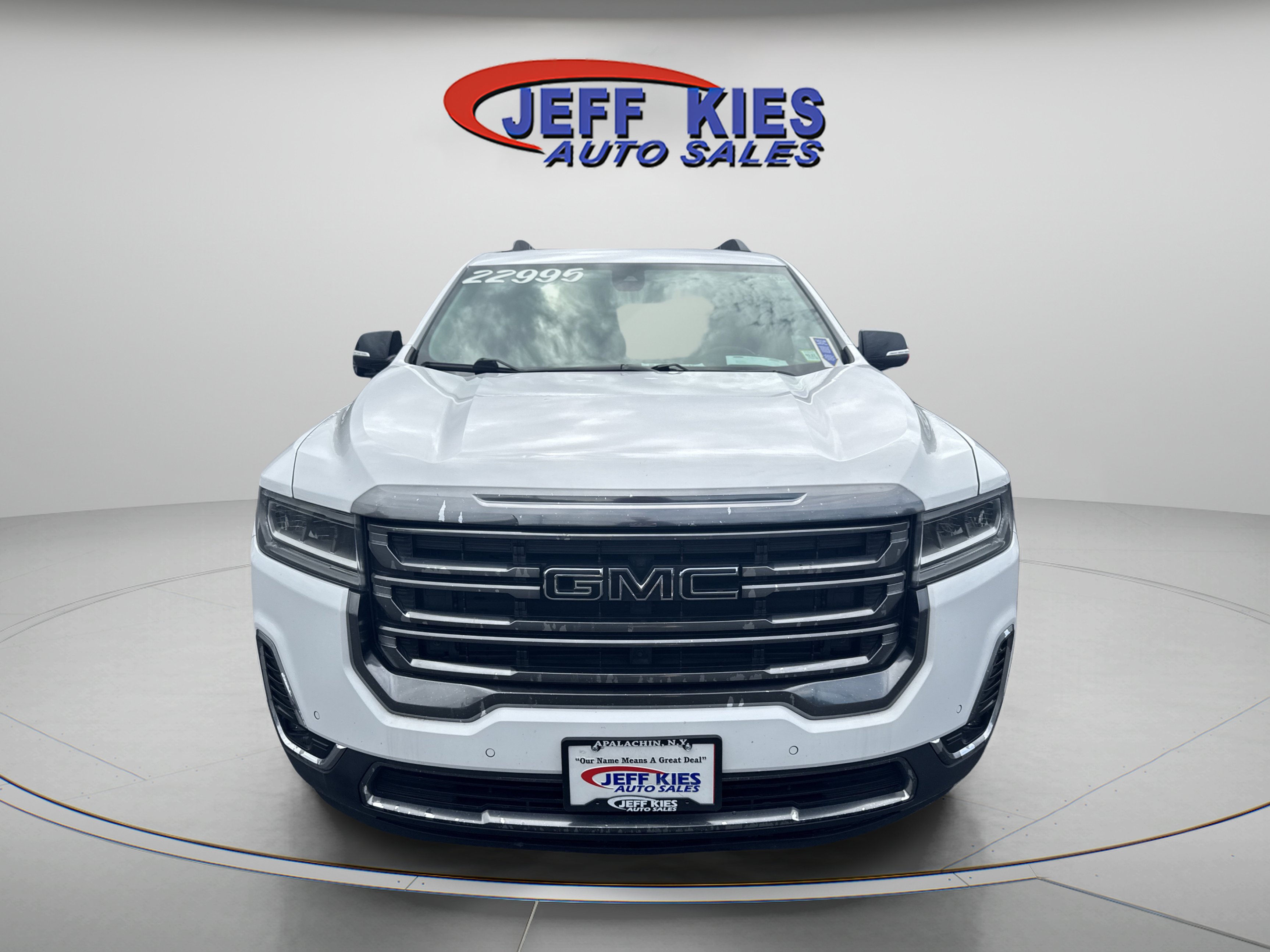 Used 2021 GMC Acadia AT4 w/ Trailering Package AWD/4WD image 2