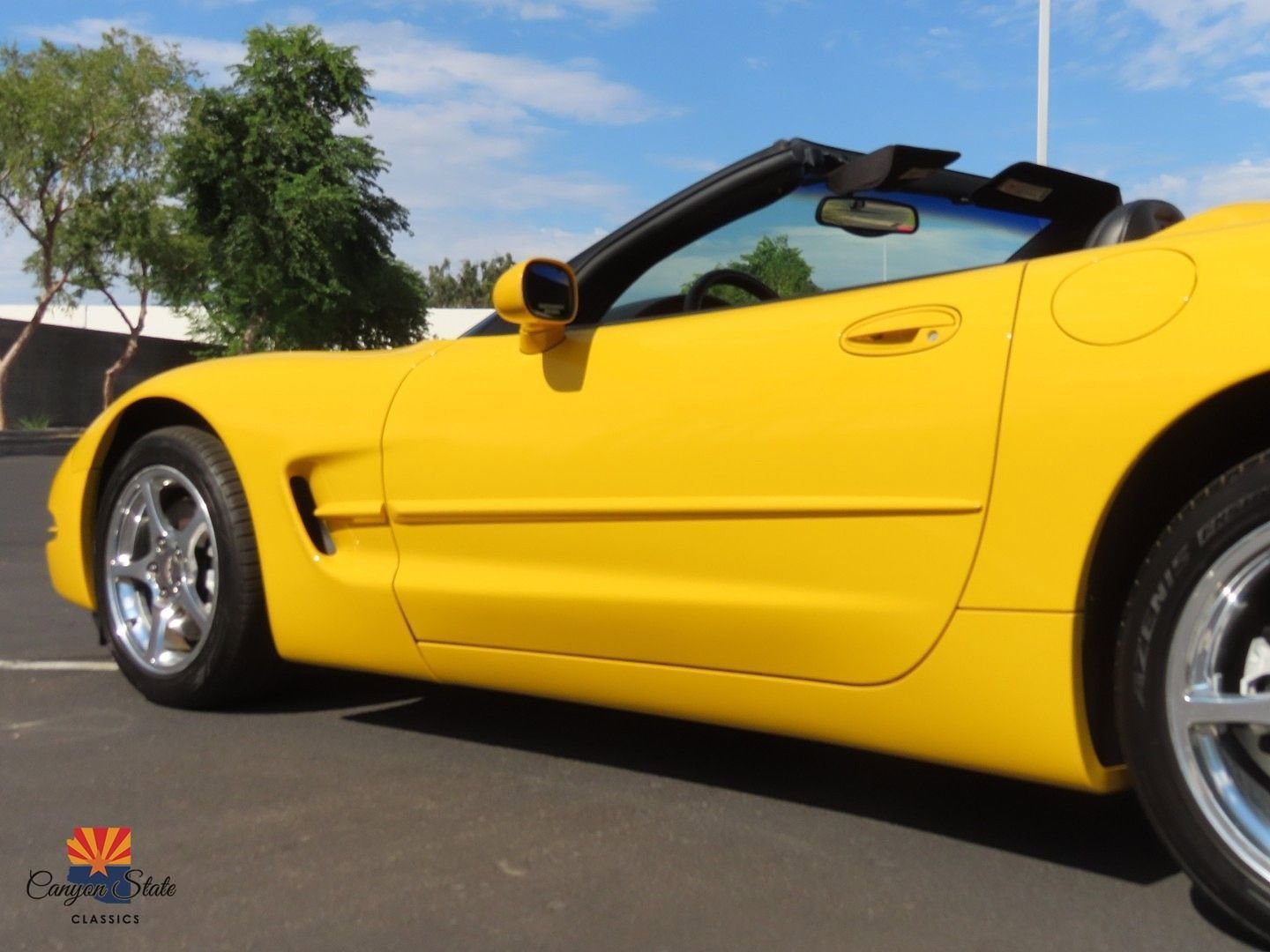 Used 2002 Chevrolet Corvette Convertible w/ Preferred Equipment Group2 image 22